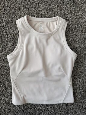 Cropped White Ribbed Tank Top - Women
